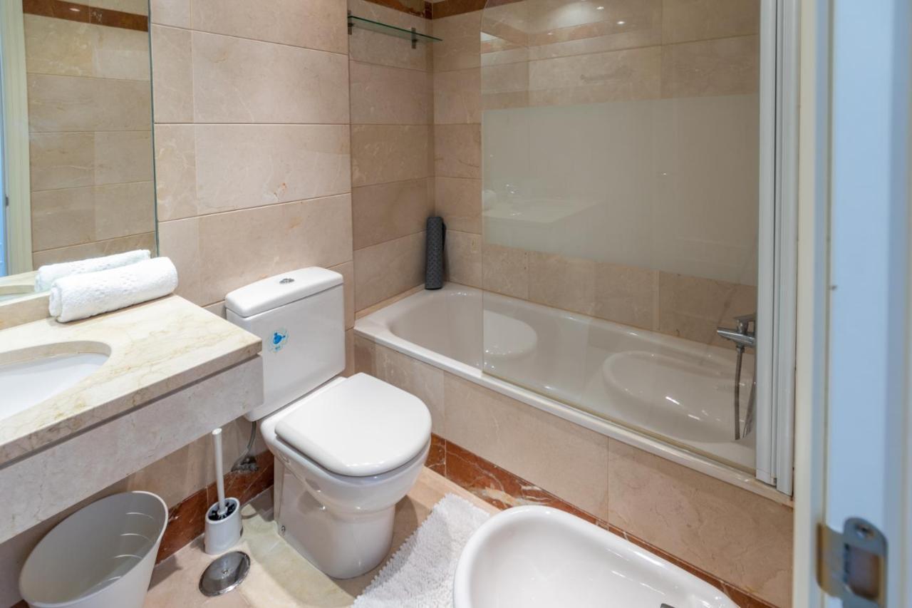 2Br Calanova Grand Golf - Wifi/Ac/Pool Apartment Malaga Ngoại thất bức ảnh